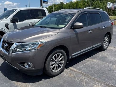 Used 2014 Nissan Pathfinder SL w/ SL Premium Package FWD image 1