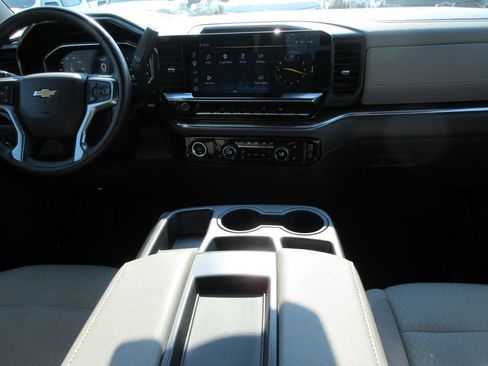 Certified 2023 Chevrolet Silverado 1500 LT AWD/4WD image 19