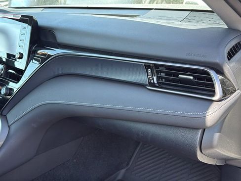 Used 2024 Toyota Camry SE FWD image 12