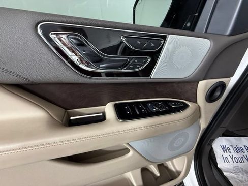 Used 2023 Lincoln Navigator L Reserve AWD/4WD image 13