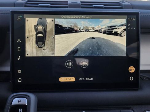 Used 2025 Land Rover Defender 110 S image 13