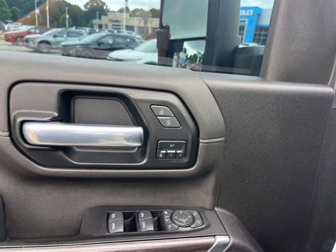 Used 2022 Chevrolet Silverado 2500 LTZ w/ Safety Package AWD/4WD image 15