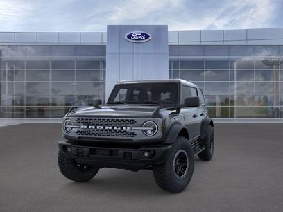 New 2025 Ford Bronco Badlands w/ Sasquatch Package