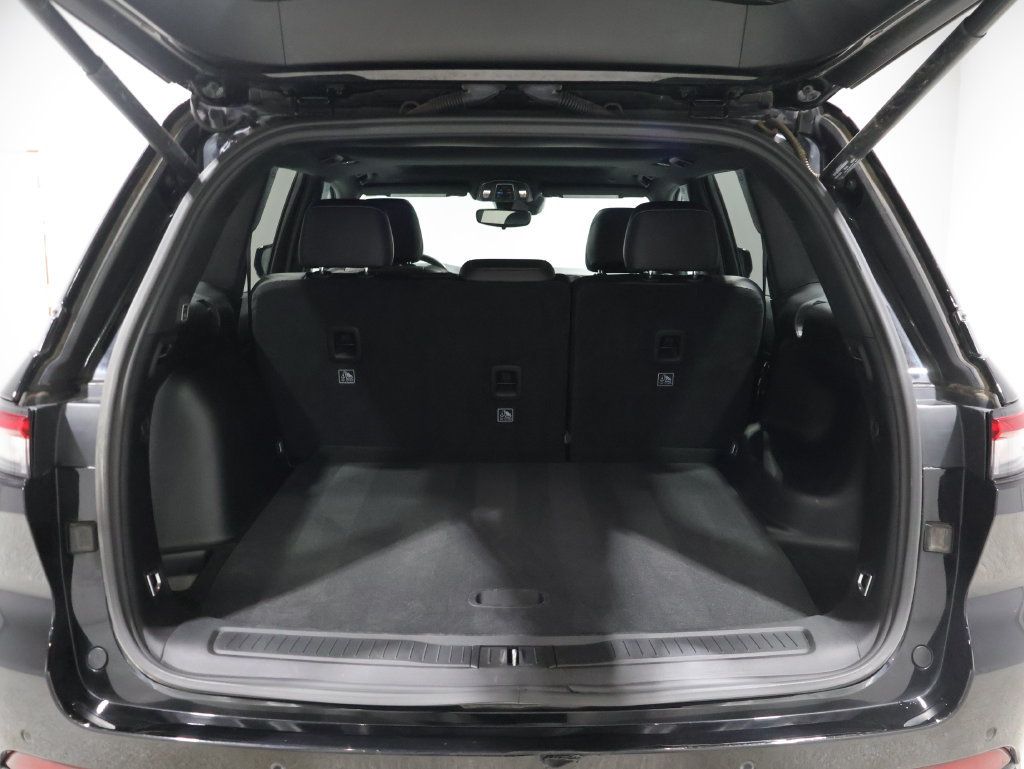 Certified 2023 Jeep Grand Cherokee Altitude AWD/4WD image 5