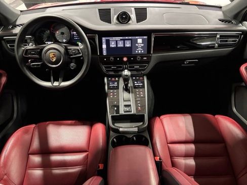 Used 2022 Porsche Macan S image 11