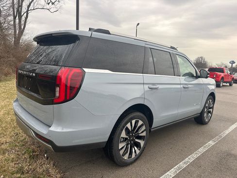New 2026 Ford Expedition Platinum w/ Driver's Package image 15