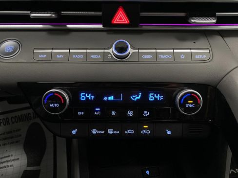 Certified 2024 Hyundai Elantra SEL w/ Convenience Package image 24