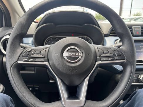 Used 2025 Nissan Versa SV FWD image 25