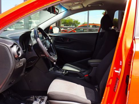 Used 2019 Hyundai Kona SEL w/ Cargo Package FWD image 37