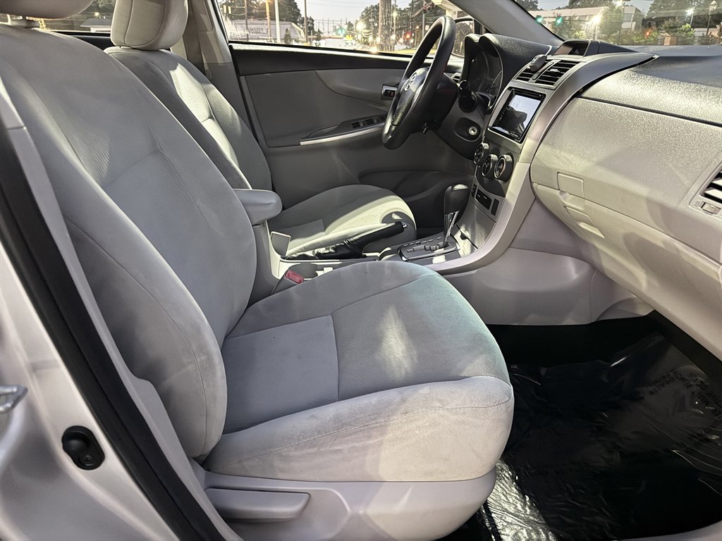 Used 2012 Toyota Corolla LE FWD image 52