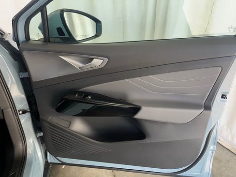 New 2025 Volkswagen ID.4 Pro S Plus image 11