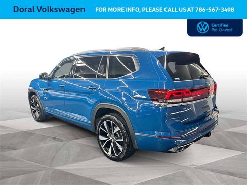 Certified 2025 Volkswagen Atlas SEL Premium R-Line image 6