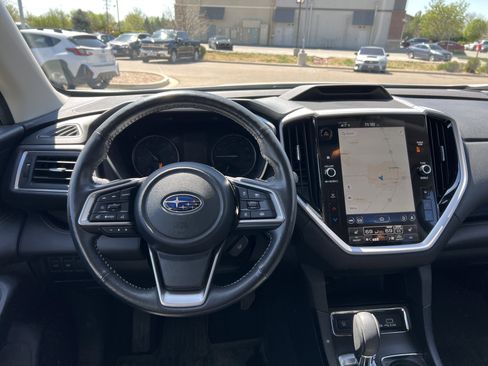 Used 2023 Subaru Ascent Limited w/ Technology Package image 2