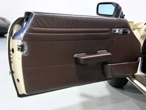 Used 1987 Mercedes-Benz 560 SL image 74