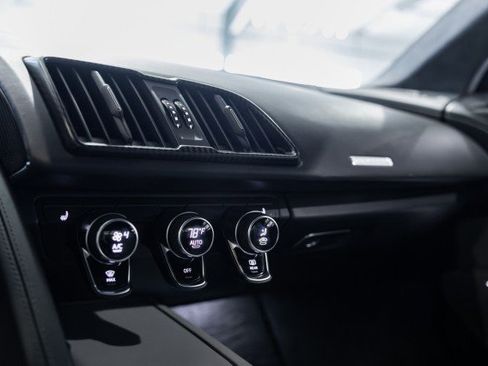 Used 2017 Audi R8 V10 plus image 20