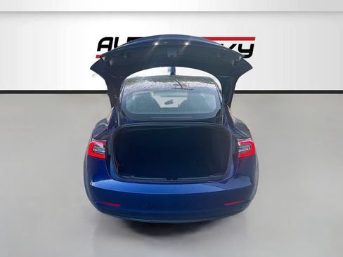 Used 2022 Tesla Model 3 Standard Range RWD image 25