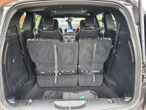 Used 2022 Chrysler Pacifica Touring-L w/ Uconnect Theater Family Group FWD image 29