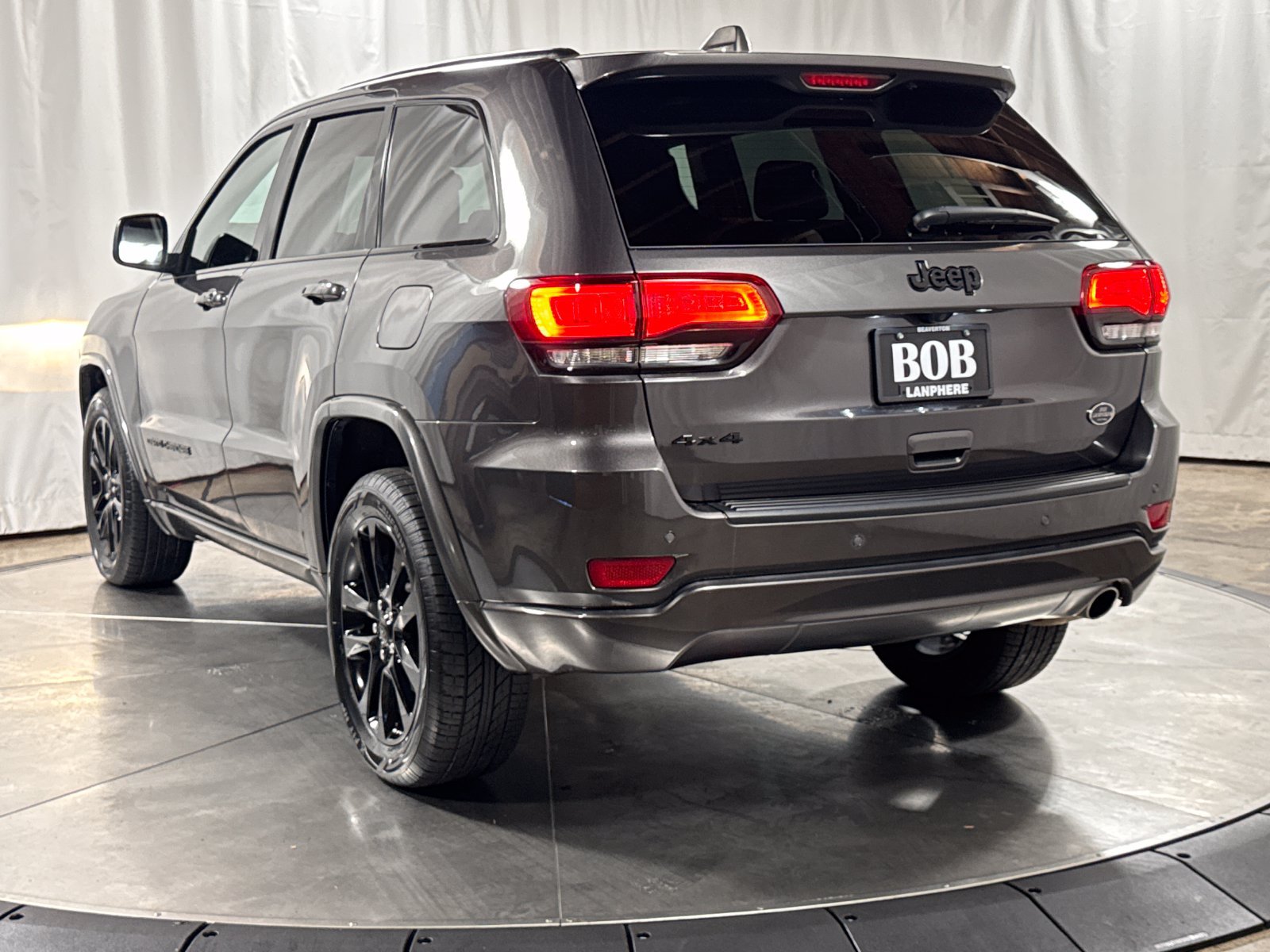 Used 2021 Jeep Grand Cherokee Laredo X AWD/4WD image 9