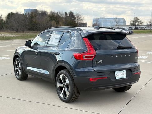 New 2026 Volvo XC40 B5 Core w/ Climate Package image 6