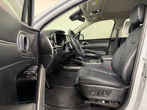 Used 2023 Kia Sorento SX AWD/4WD image 5