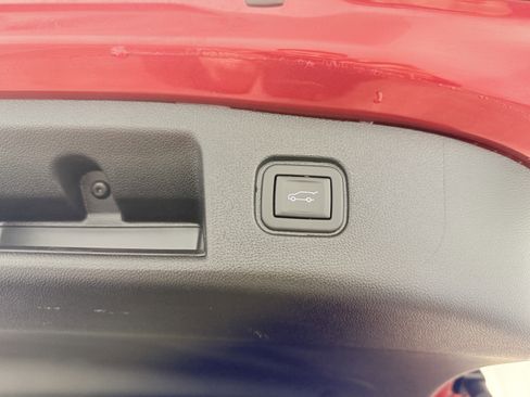 Used 2024 Chevrolet Blazer EV LT image 11