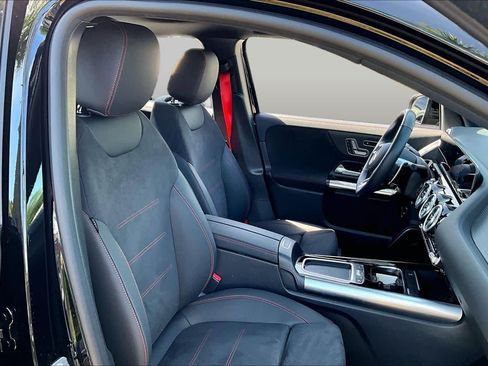 Certified 2025 Mercedes-Benz GLA 35 AMG 4MATIC image 15