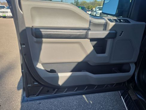 Certified 2017 Ford F150 XLT w/ Equipment Group 302A Luxury image 11