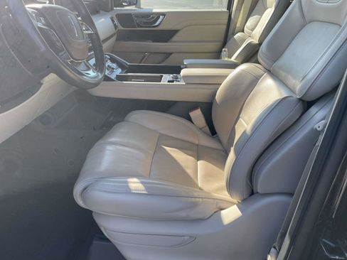 Used 2019 Lincoln Navigator L Reserve w/ Cargo Package image 8