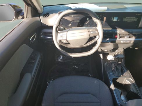 New 2025 Kia K4 EX FWD image 25
