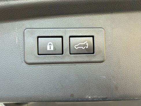 Used 2023 Subaru Outback Limited image 29