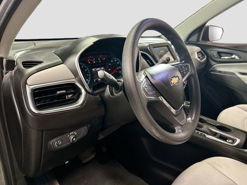 Used 2019 Chevrolet Equinox LS image 10