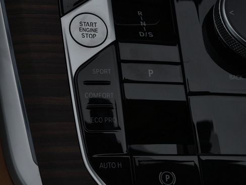 New 2026 BMW X5 sDrive40i w/ Climate Comfort Package image 22