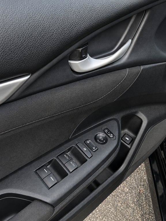 Used 2016 Honda Civic EX-T image 29