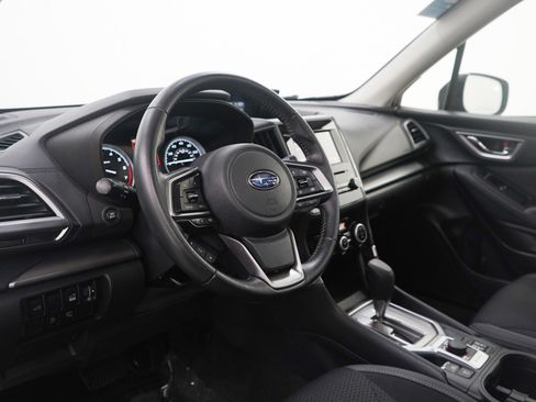 Used 2020 Subaru Forester Premium image 17
