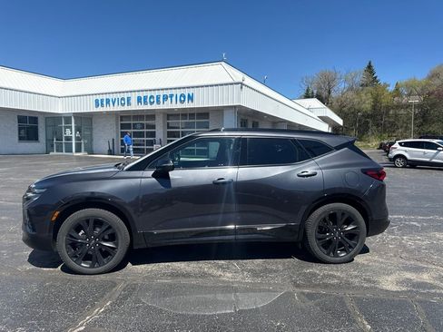 Used 2021 Chevrolet Blazer RS w/ Enhanced Convenience Package AWD/4WD image 3