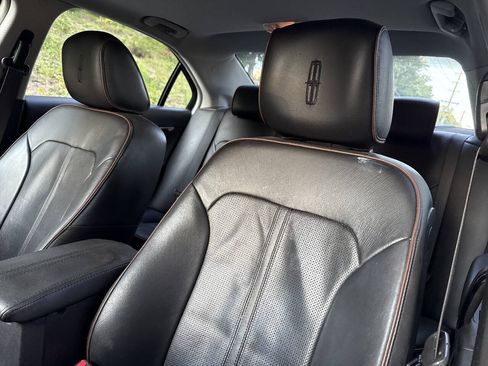Used 2010 Lincoln MKZ FWD image 14