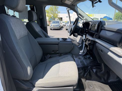 Used 2024 Ford F350 XLT AWD/4WD image 31