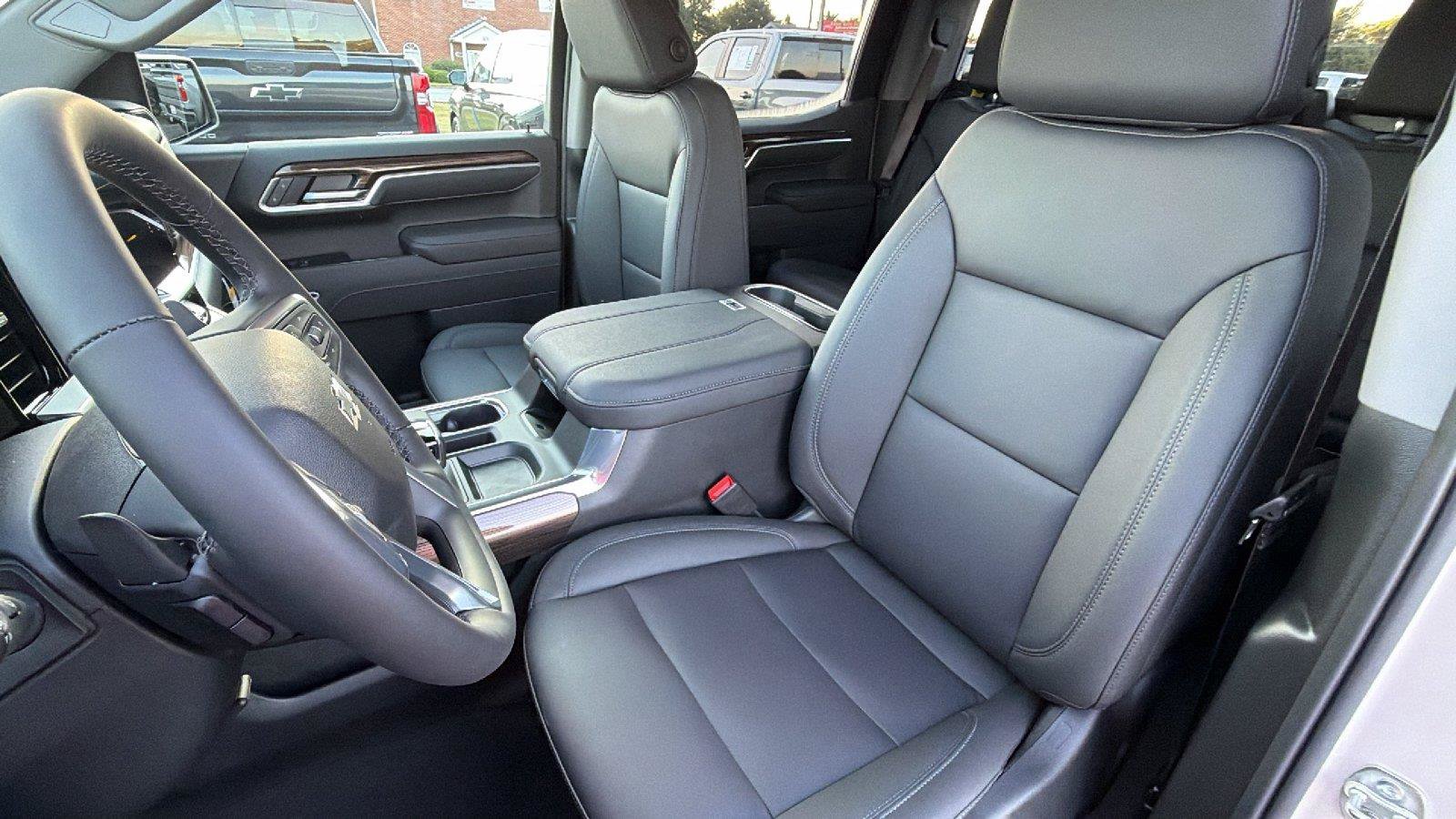 New 2026 Chevrolet Silverado 1500 RST AWD/4WD image 5