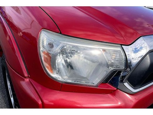 Used 2013 Toyota Tacoma 4x4 Double Cab w/ SR5 Pkg image 29