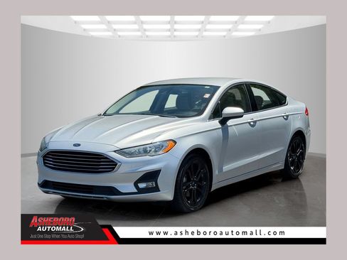 Used 2019 Ford Fusion SE w/ Equipment Group 151A FWD image 1