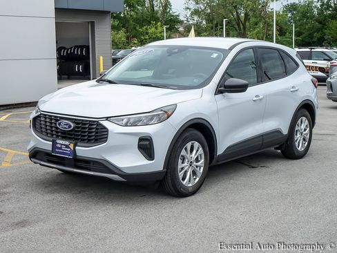 Used 2025 Ford Escape Active FWD image 3