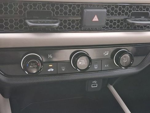 Used 2024 Honda HR-V LX image 15