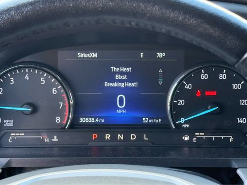 Used 2023 Ford Explorer XLT AWD/4WD image 33