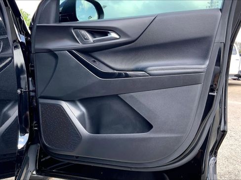 Used 2026 Chevrolet Equinox LT w/ Convenience Package II image 23