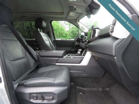 Used 2023 Toyota Tundra Limited AWD/4WD image 12