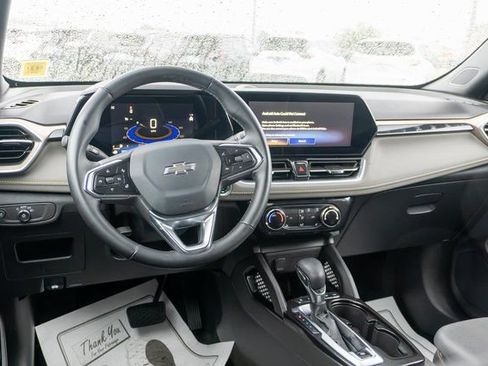 Used 2024 Chevrolet TrailBlazer ACTIV AWD/4WD image 12