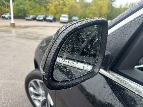 Used 2024 BMW X5 xDrive40i w/ Parking Assistance Package image 18