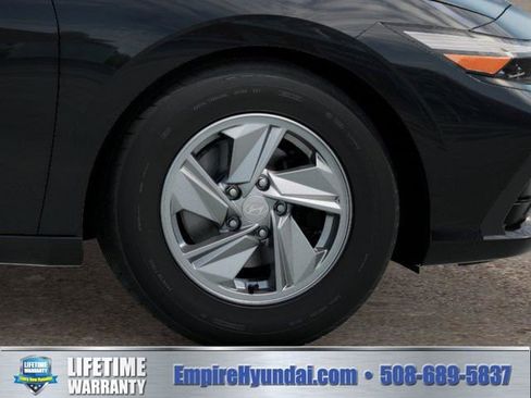 New 2026 Hyundai Elantra SE image 8