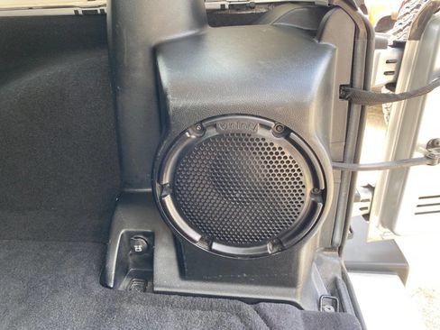 Used 2012 Jeep Wrangler Unlimited Sahara w/ Dual Top Group AWD/4WD image 32