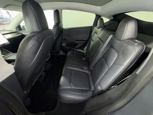 Used 2023 Tesla Model Y Long Range image 25